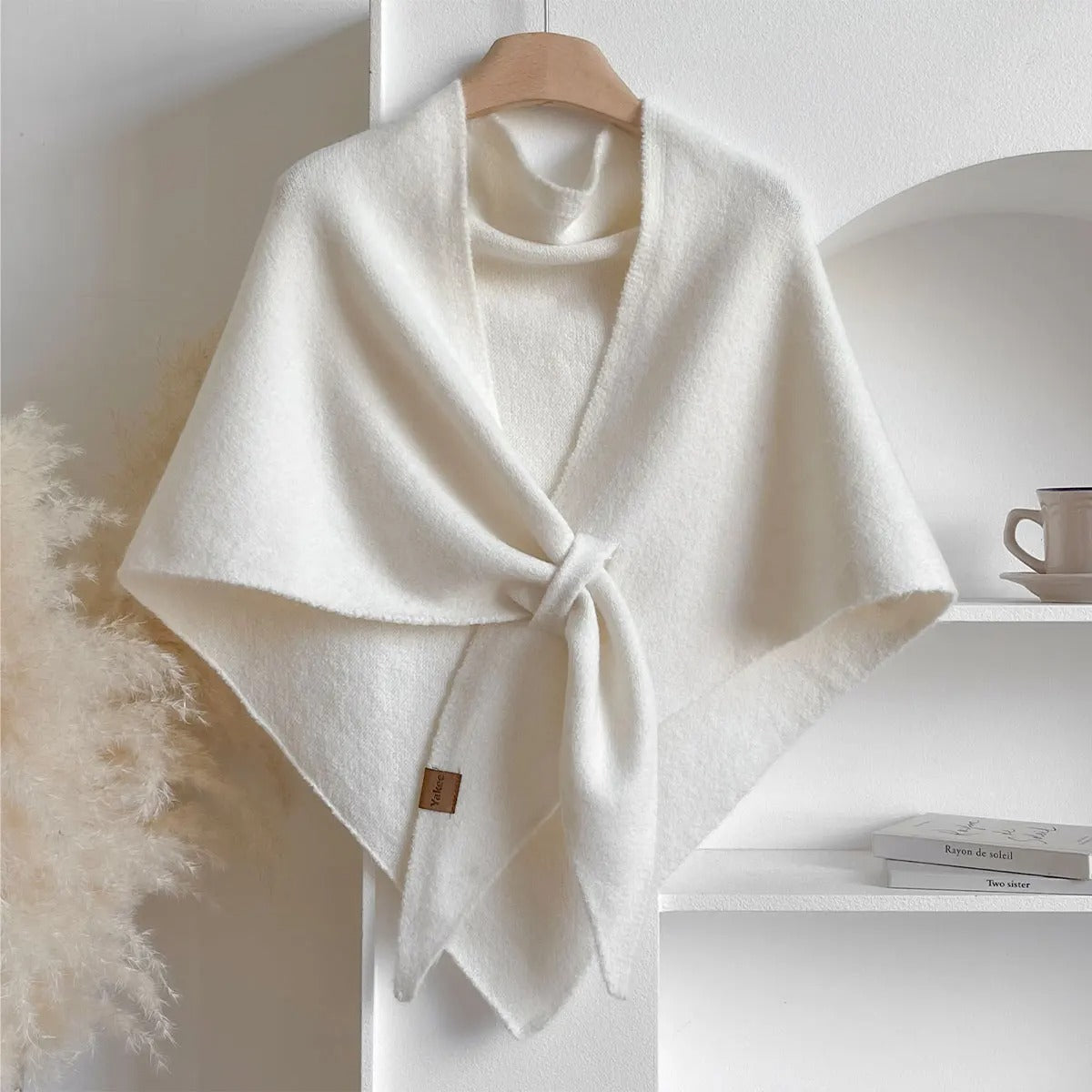 Emma | Soft Autumn Scarf with Light Structure