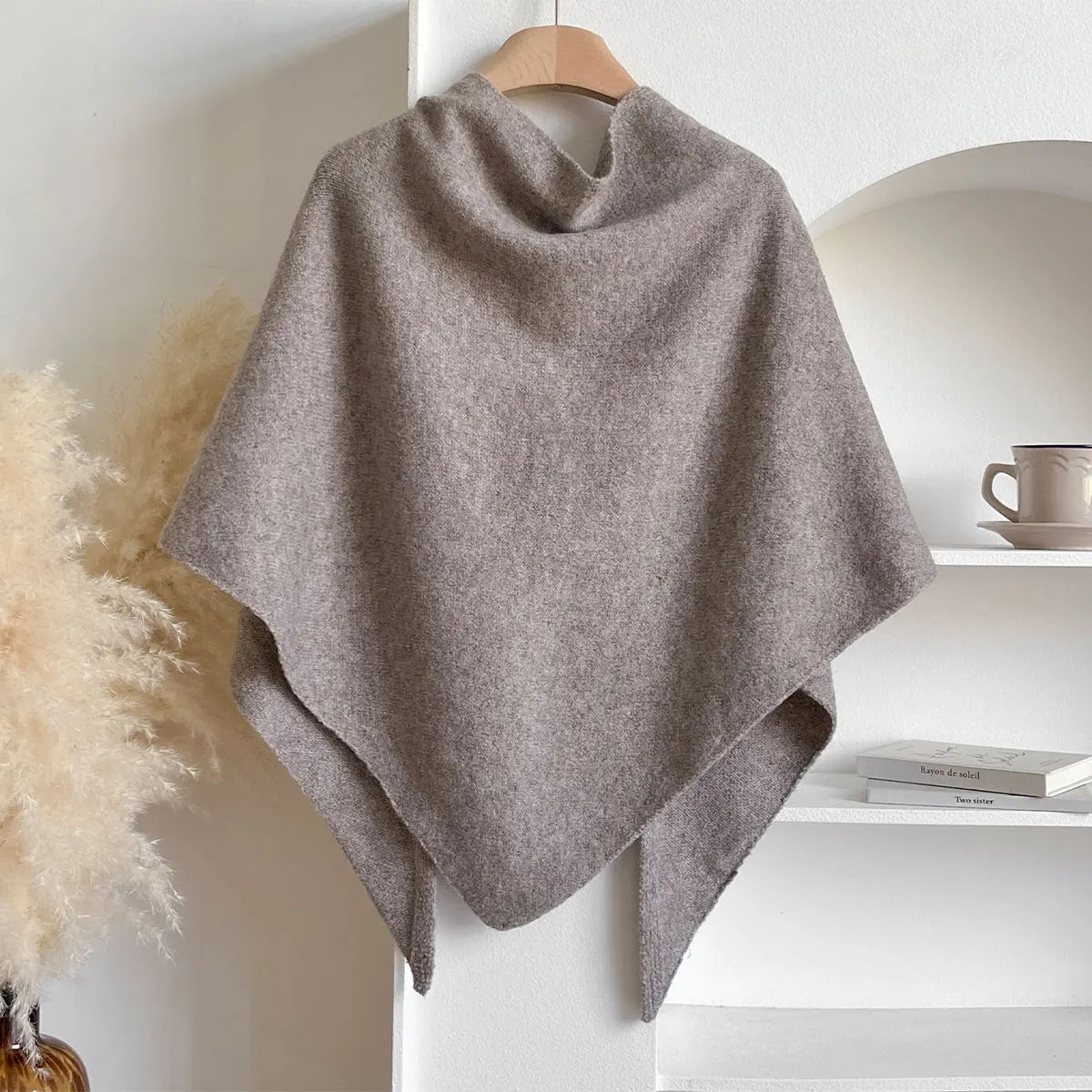 Emma | Soft Autumn Scarf with Light Structure