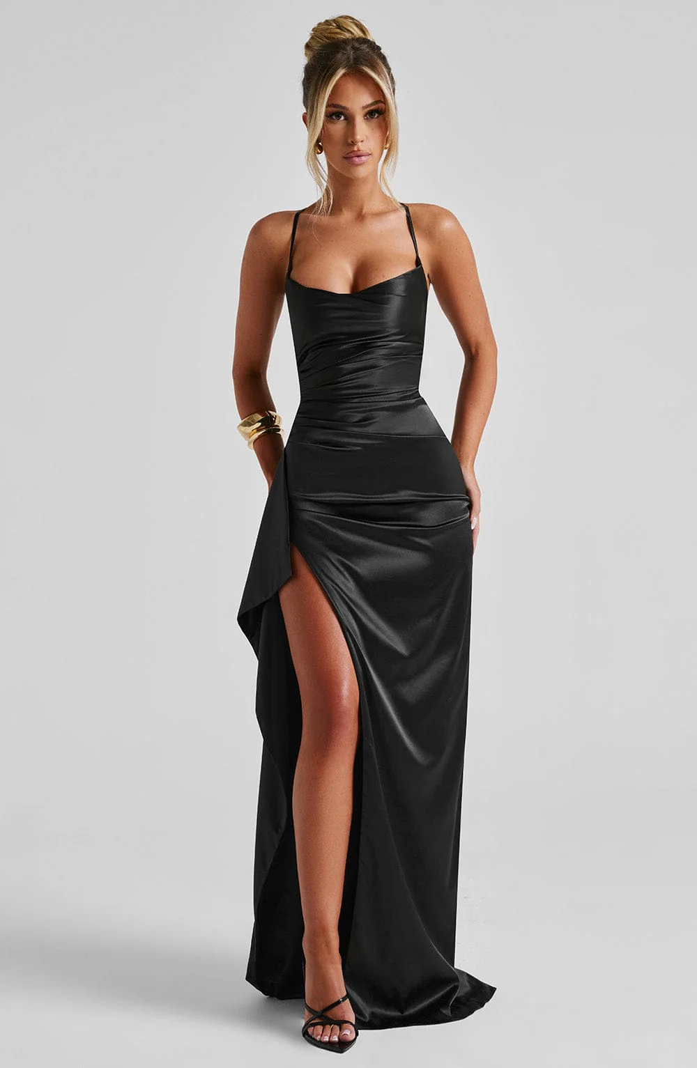Aveline™ | Flowing Maxi Dress