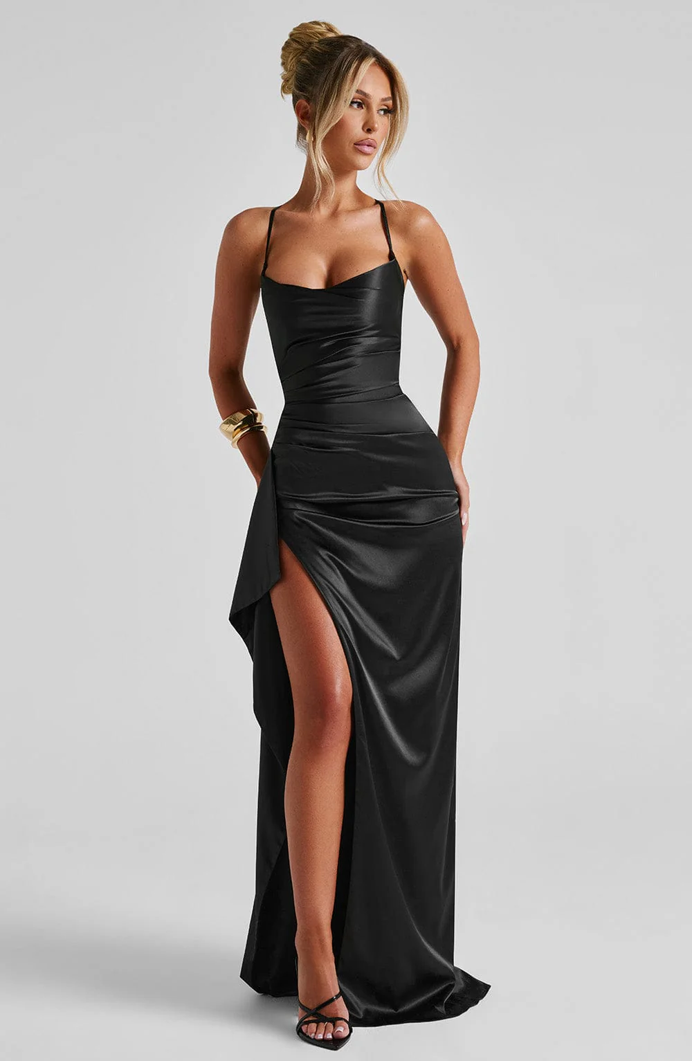 Aveline™ | Flowing Maxi Dress