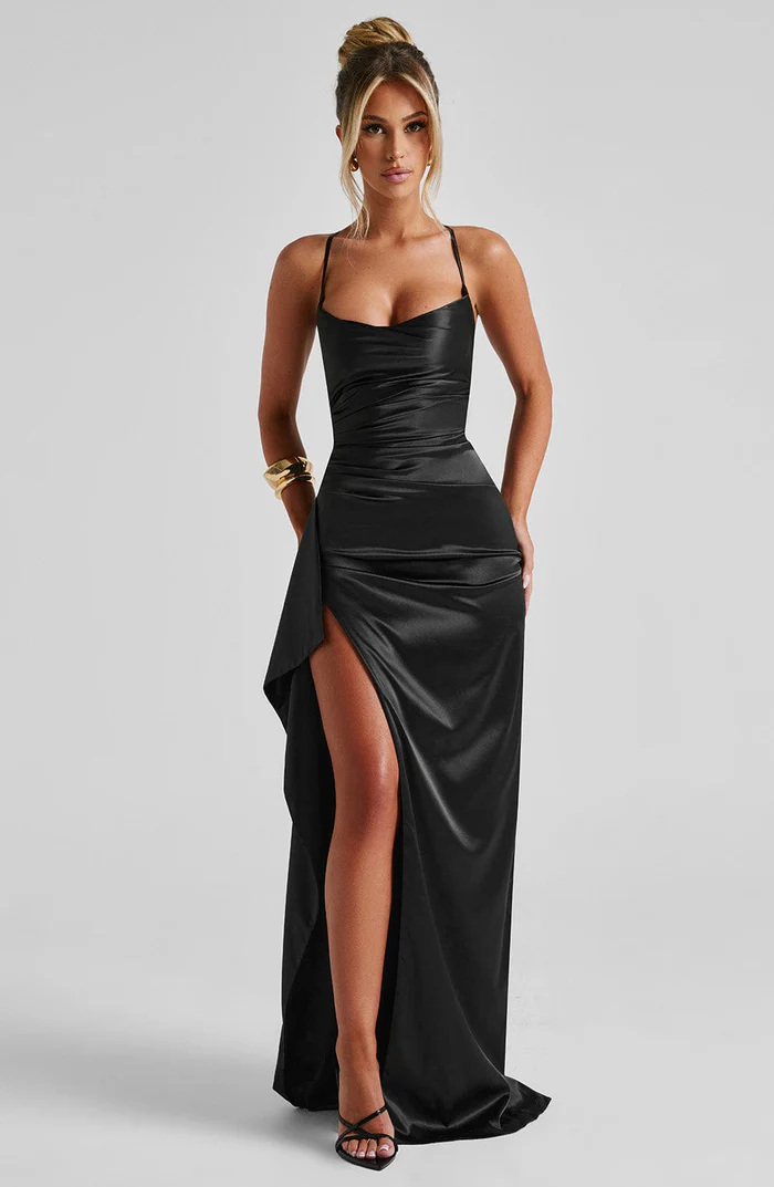 Aveline™ | Flowing Maxi Dress