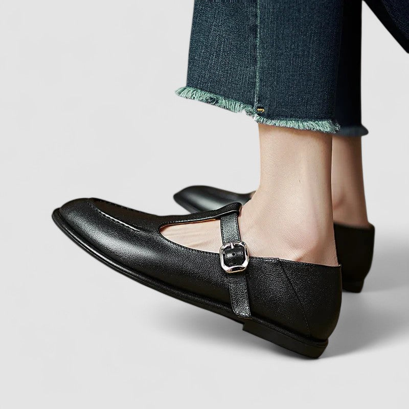 Amélie English Baby Shoes with Small Heel
